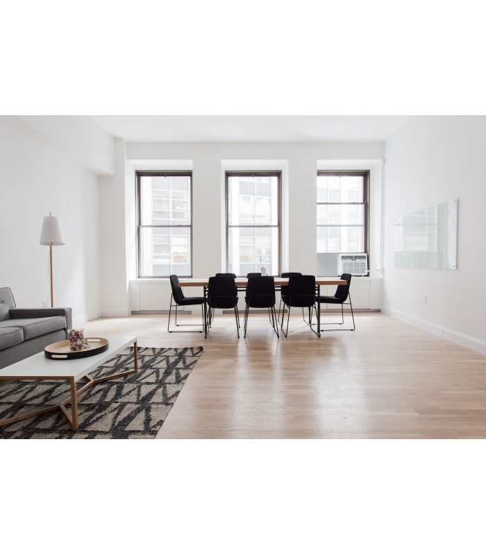 BARNIZ SUELOS AL AGUA. Protege todo tipo de suelos de madera en