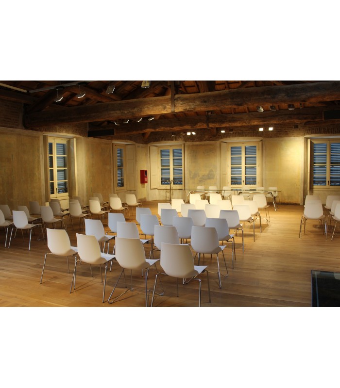 BARNIZ SUELOS AL AGUA. Protege todo tipo de suelos de madera en